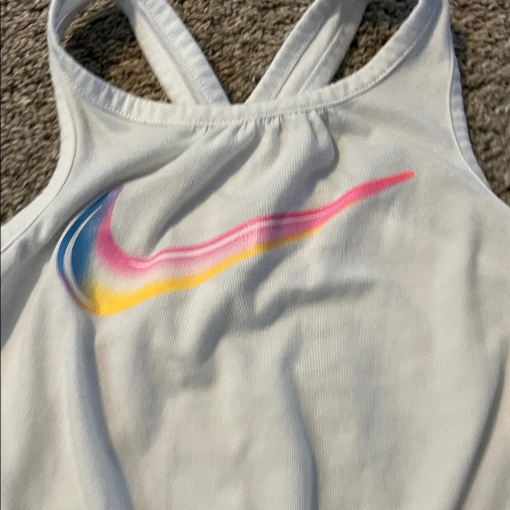 Nike White Tank Top and Multicolor Shorts Set - Picture 3 of 9